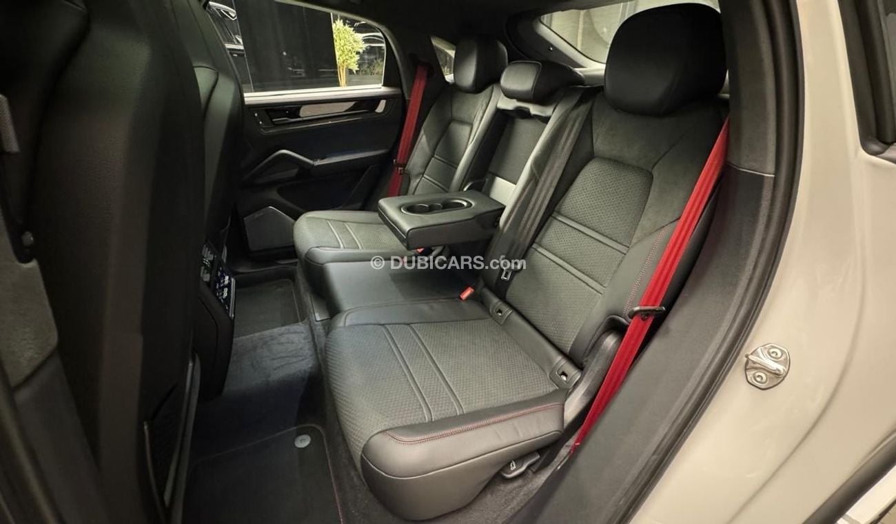 Porsche Cayenne GTS | 2025 | GCC Specs | Brand New | Special Order | Agency Warranty