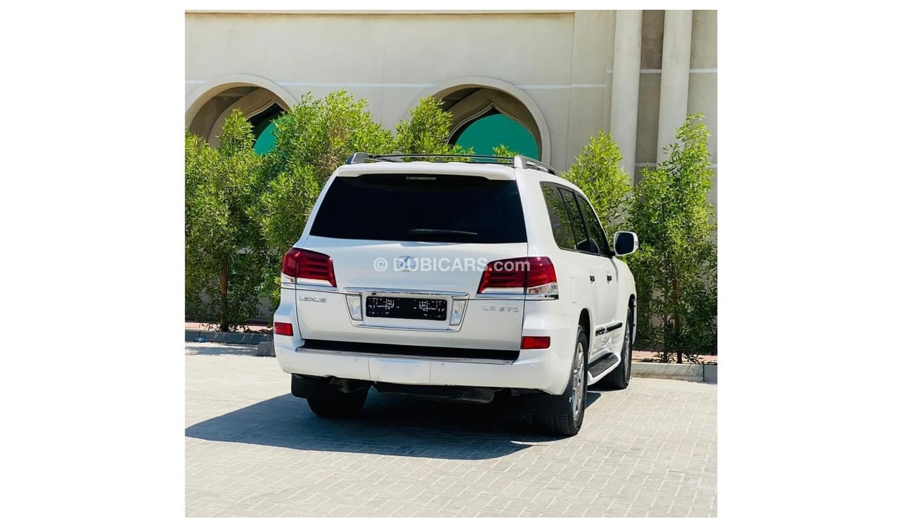 Lexus LX570 Platinum Good condition car GCC specs