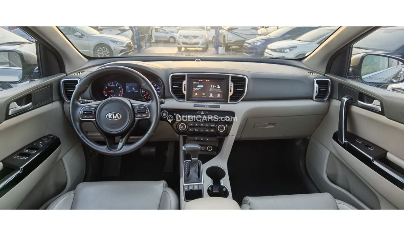 Used KIA SPORTAGE 2018 GREY FULL OPTIONS 2018 for sale in Dubai - 652715