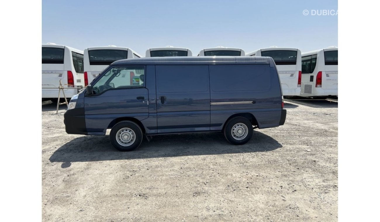 CMC D 260 CMC D260-Panel Van / 2 seater / 2.4L 2WD 6MT