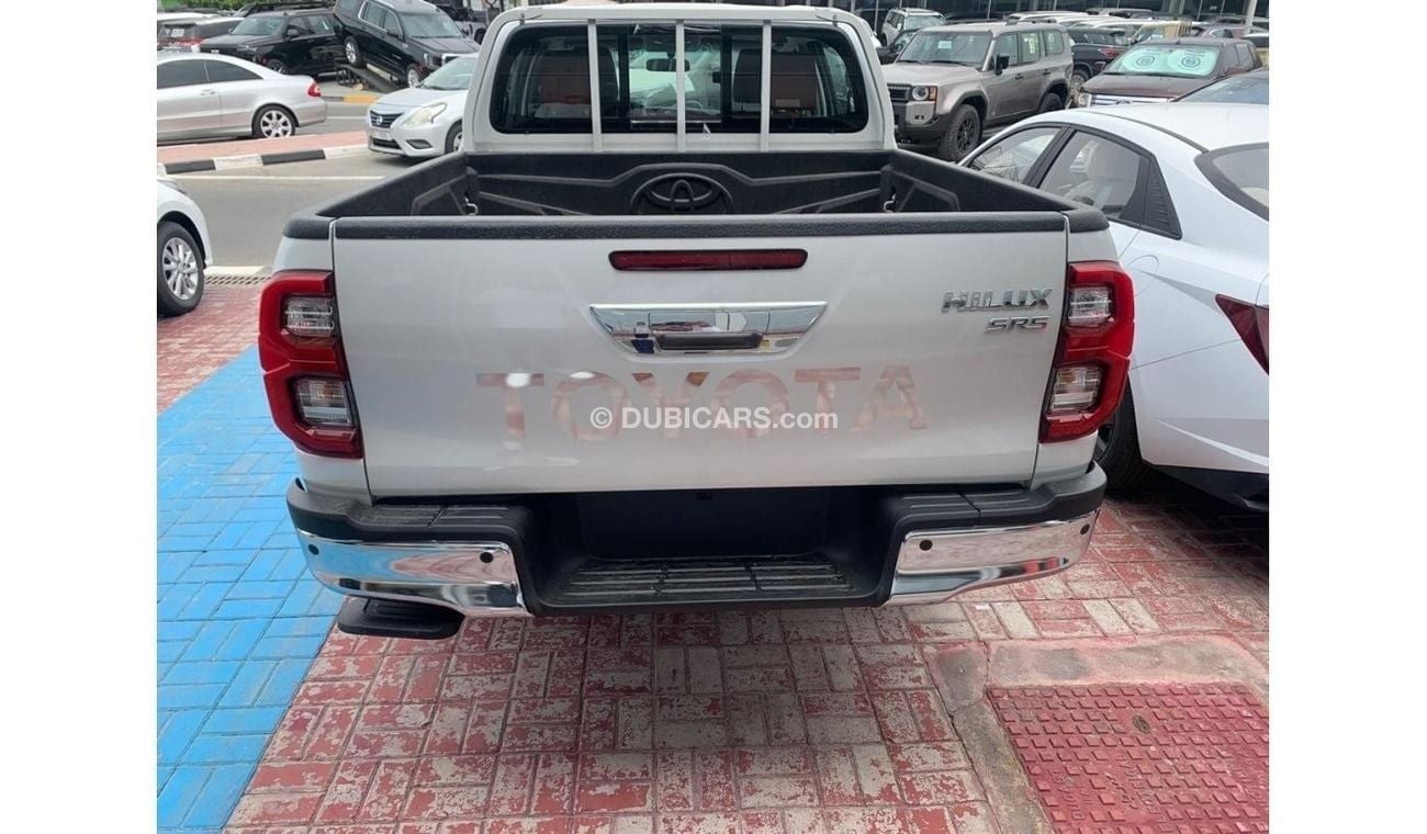 Toyota Hilux 2025 TOYOTA HILUX SR5 4.0L V6 WHITE AND BLACK AVAILABLE