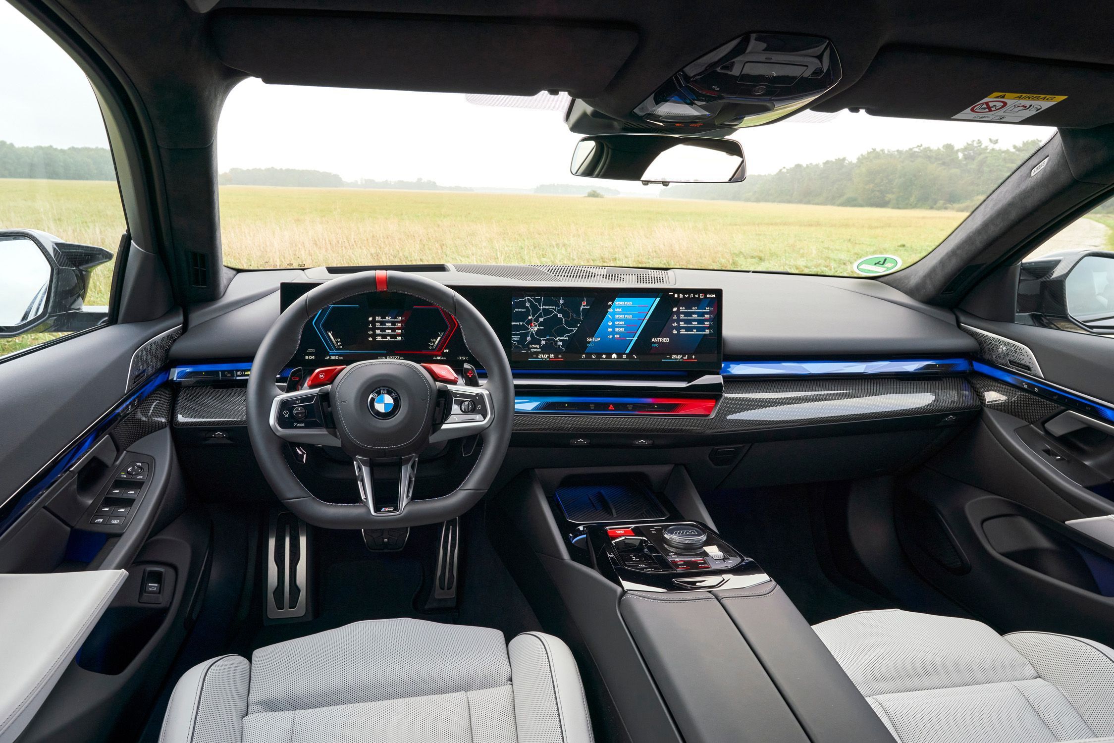 بي أم دبليو M5 interior - Cockpit