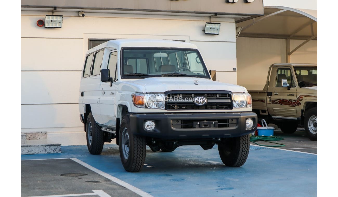 Toyota Land Cruiser Hard Top Toyota Land Cruiser Hard Top 4.2L DIESEL 6-CYLINDER 3-DOORS 2023