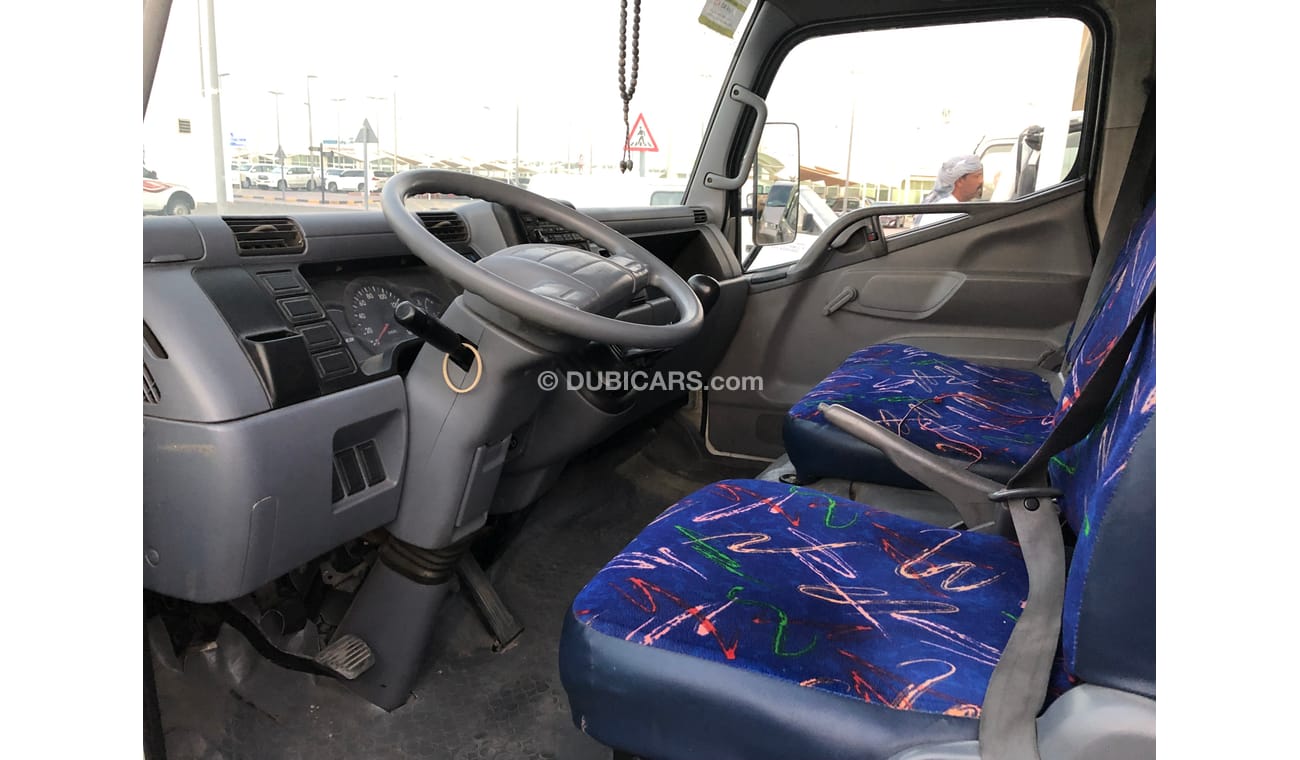 ميتسوبيشي كانتر Mitsubishi canter Pick up,model:2010. Low mileage