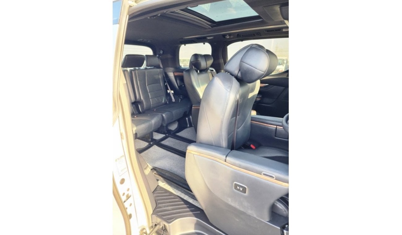 Toyota Alphard TOYOTA Alphard Full Option