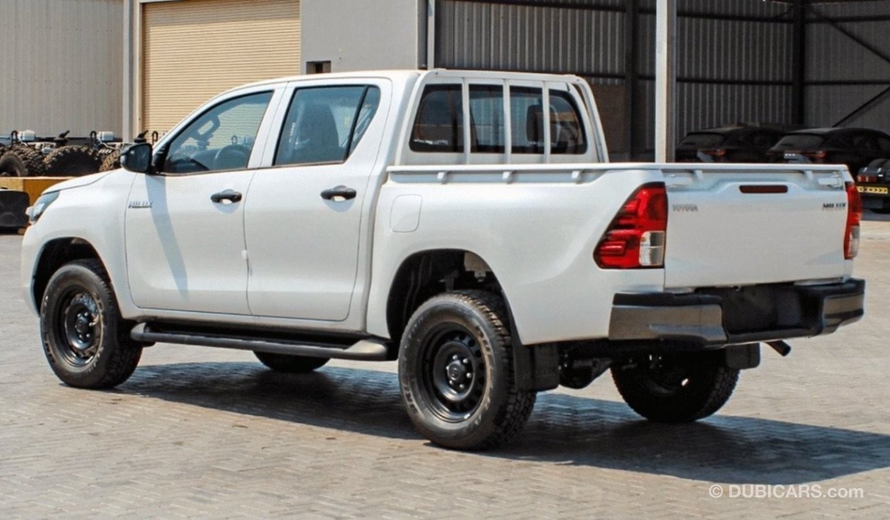 تويوتا هيلوكس Toyota Hilux 2.4L diesel med option 2024