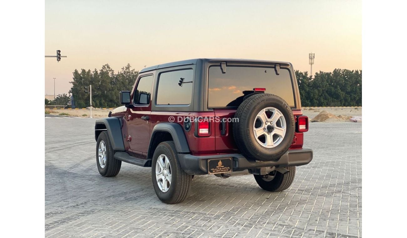 Jeep Wrangler Sahara 3.6L M/T