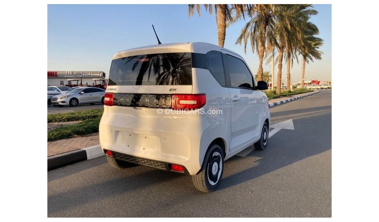 ولينج مينى اى فى Wuling Mini EV MY 2022