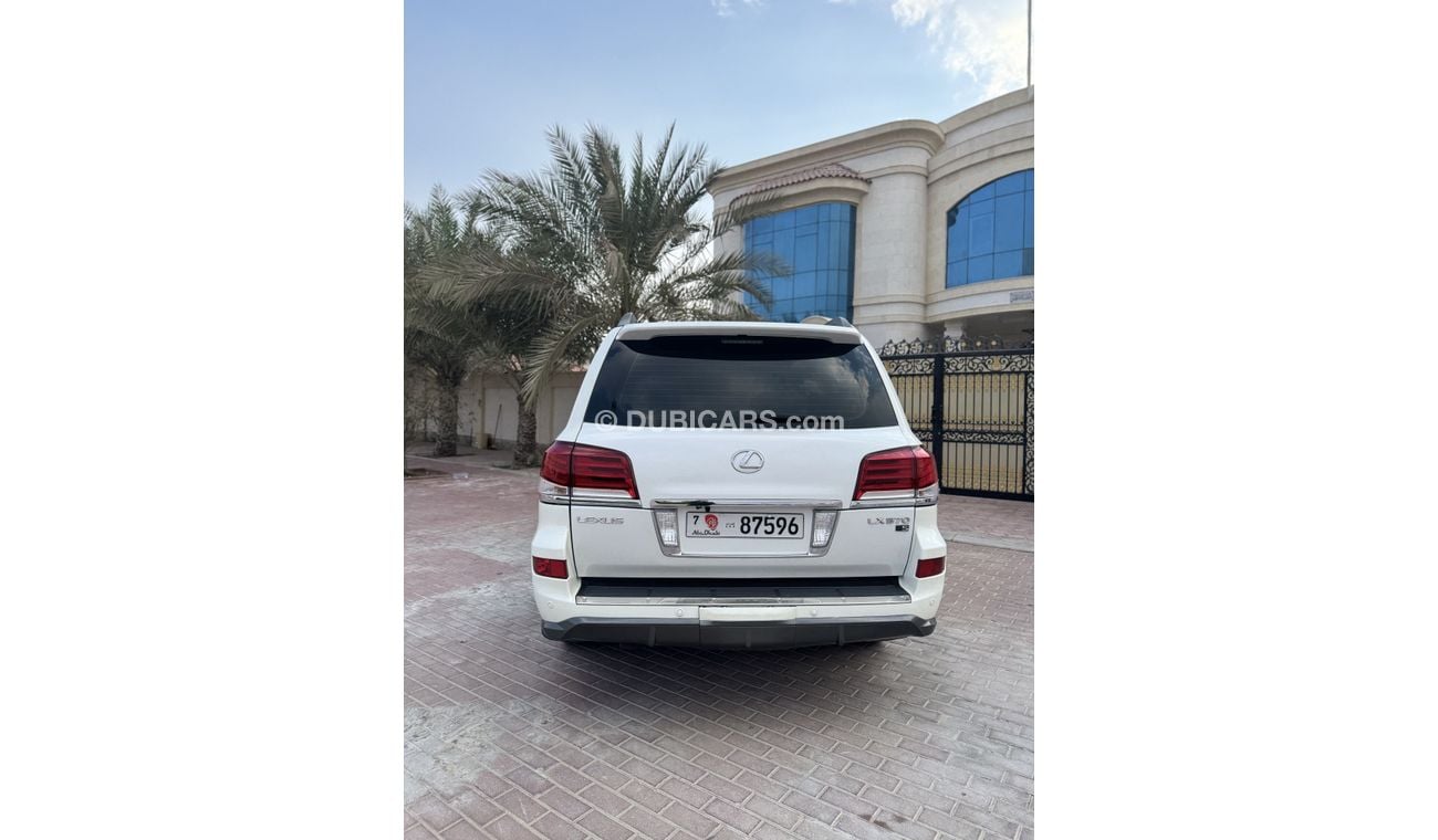 Lexus LX570 5.7