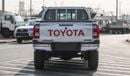 Toyota Hilux SR5. 2.4L 4WD. A/T