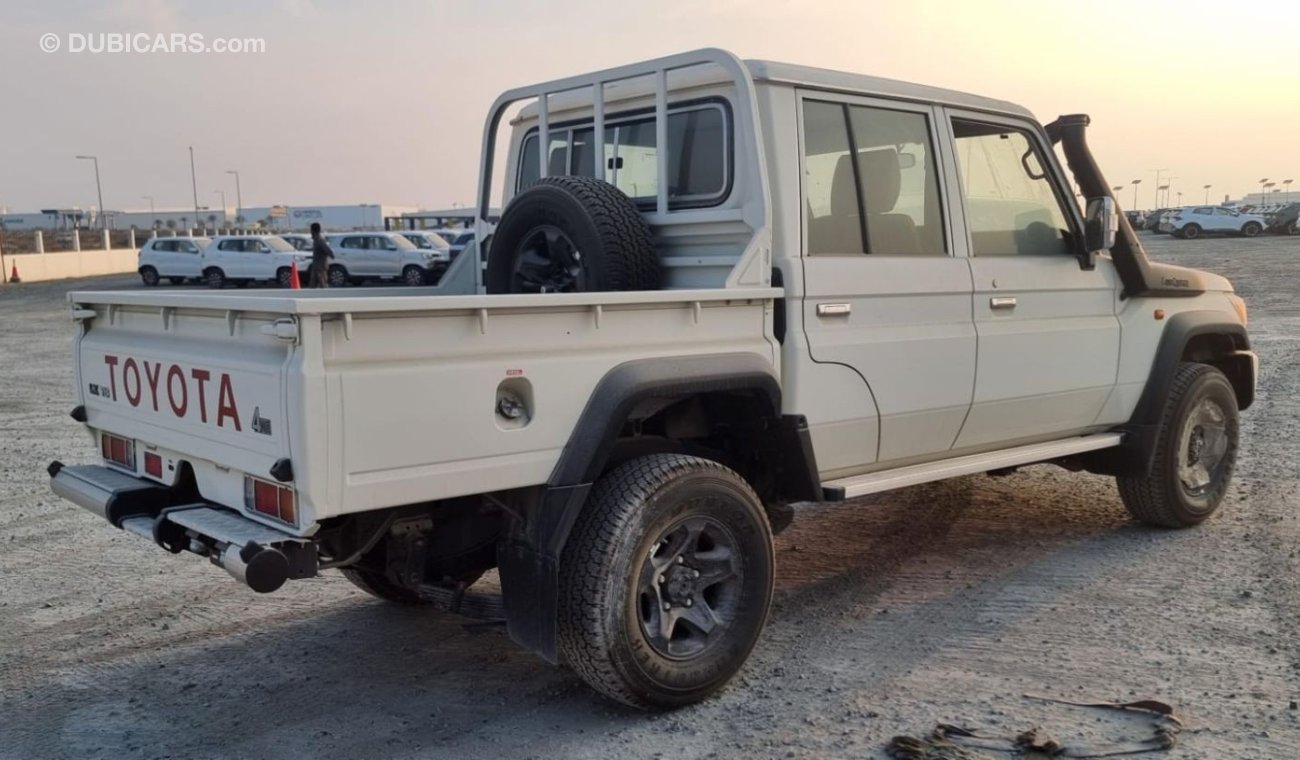 تويوتا لاند كروزر بيك آب TOYOTA LC 79 DC 4.5 V8 Anniversary specs