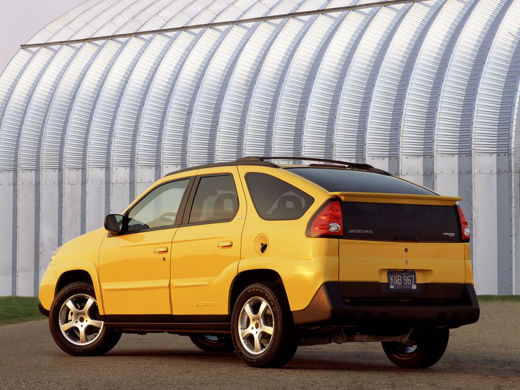 Pontiac Aztek exterior - Rear Right Angled