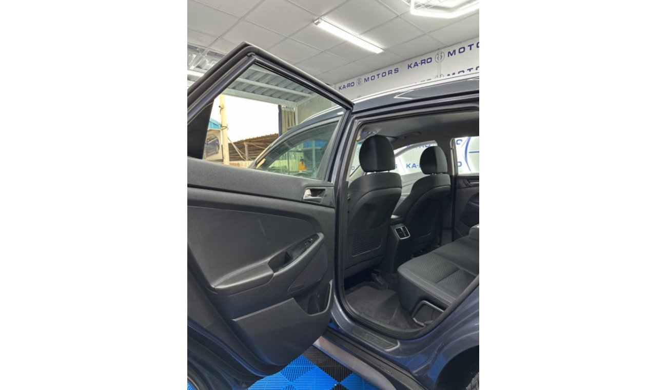 Hyundai Tucson Hyundai Tucson 2019 with a 2.0L 4wd engine in good perfect condition there are sensors of a slip zon