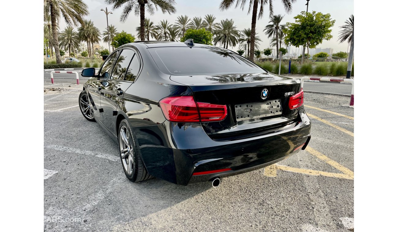 BMW 320i