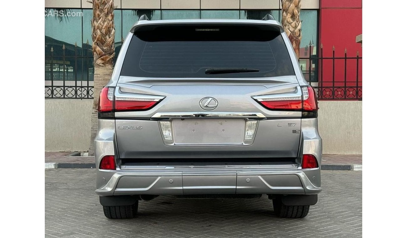 Lexus LX570 لكزس LX 570 s خليجي 2010 محول 2020