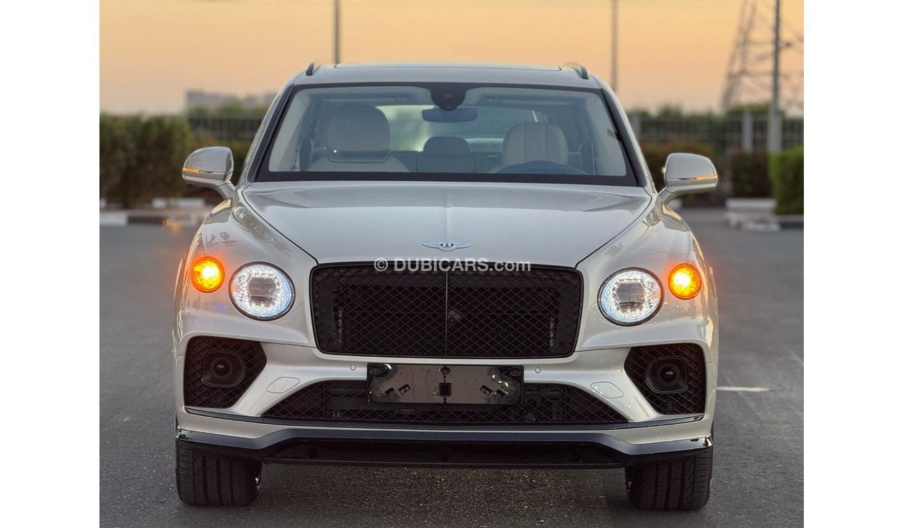 Bentley Bentayga GCC SPEC UNDER WARRANTY AND SERVICE CONTRACT