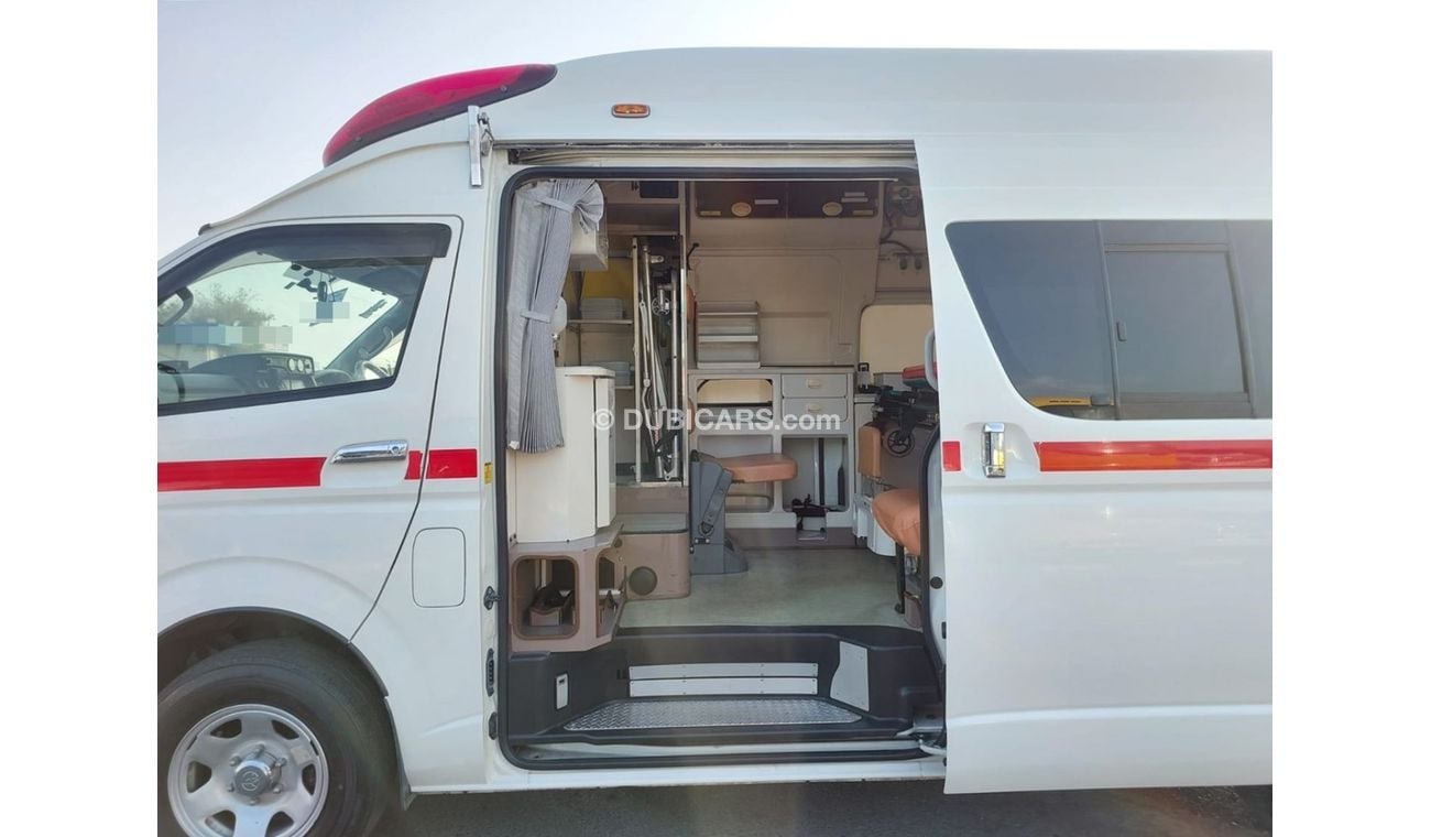 تويوتا هاياس TOYOTA HIACE AMBULANCE VAN 2013 MODEL RIGHT HAND DRIVE 2.7L (PM12608)