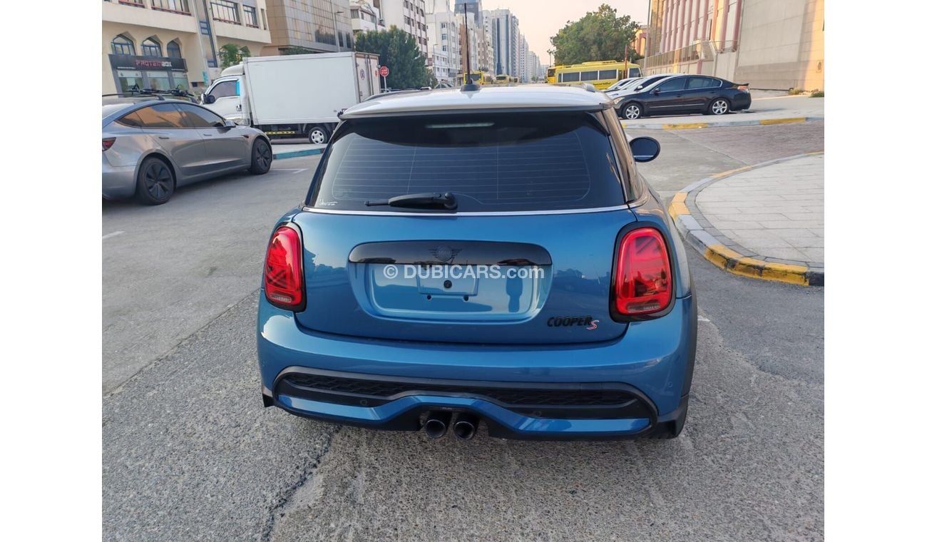 Mini Cooper S 2.0 hatchback