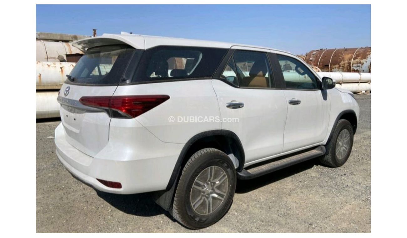 Toyota Fortuner 2023 FORTUNER 2.7L 4X4 GASOLINA MANUAL A/C