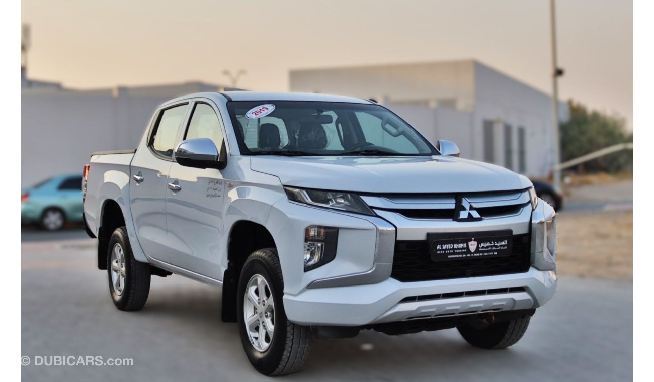 ميتسوبيشي L200 2019 ميتسوبيشي L200 GLS (V Gen)، 4dr Double Cab Utility، 2.4L 4cyl بنزين، يدوي، دفع رباعي