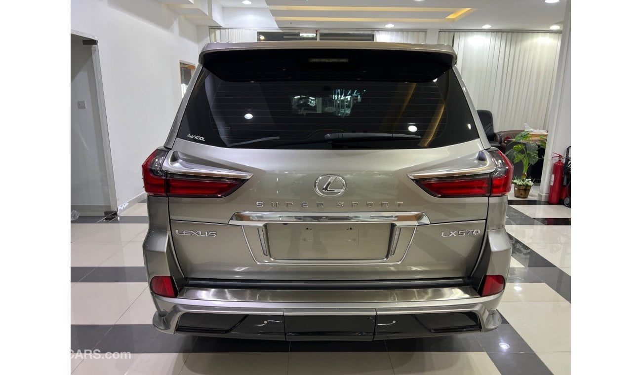 Lexus LX570 Signature