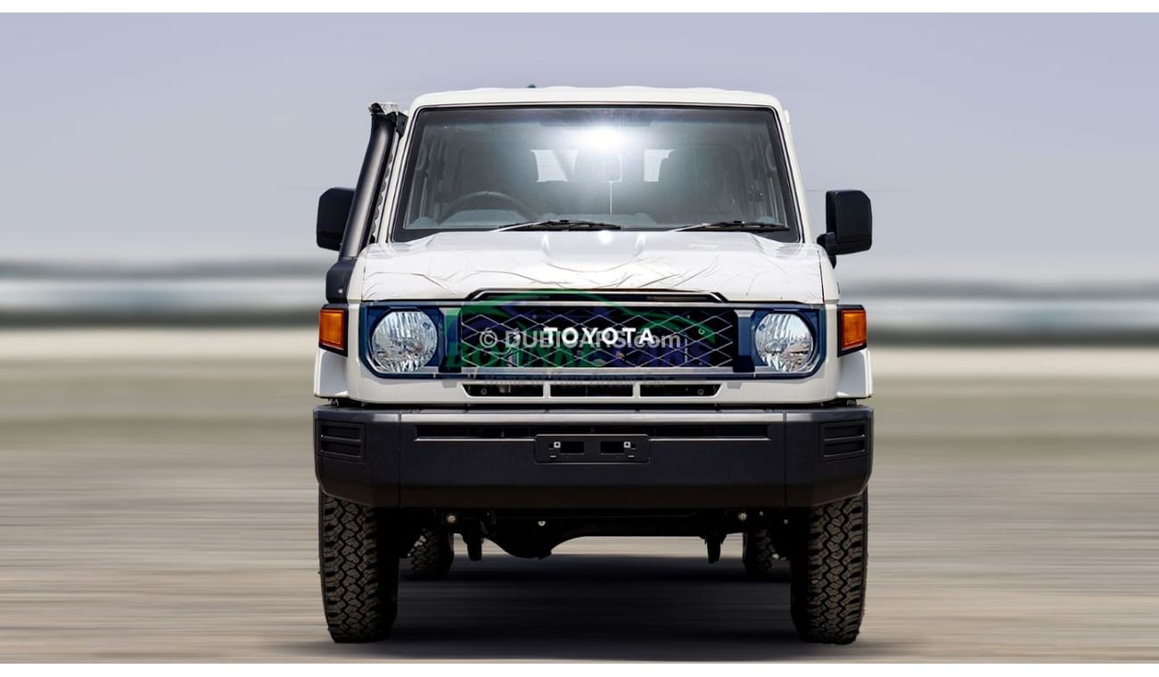 تويوتا لاند كروزر هارد توب Toyota Land Cruiser LC76 Hardtop 5Doors 4.2L Diesel Manual Transmission RHD