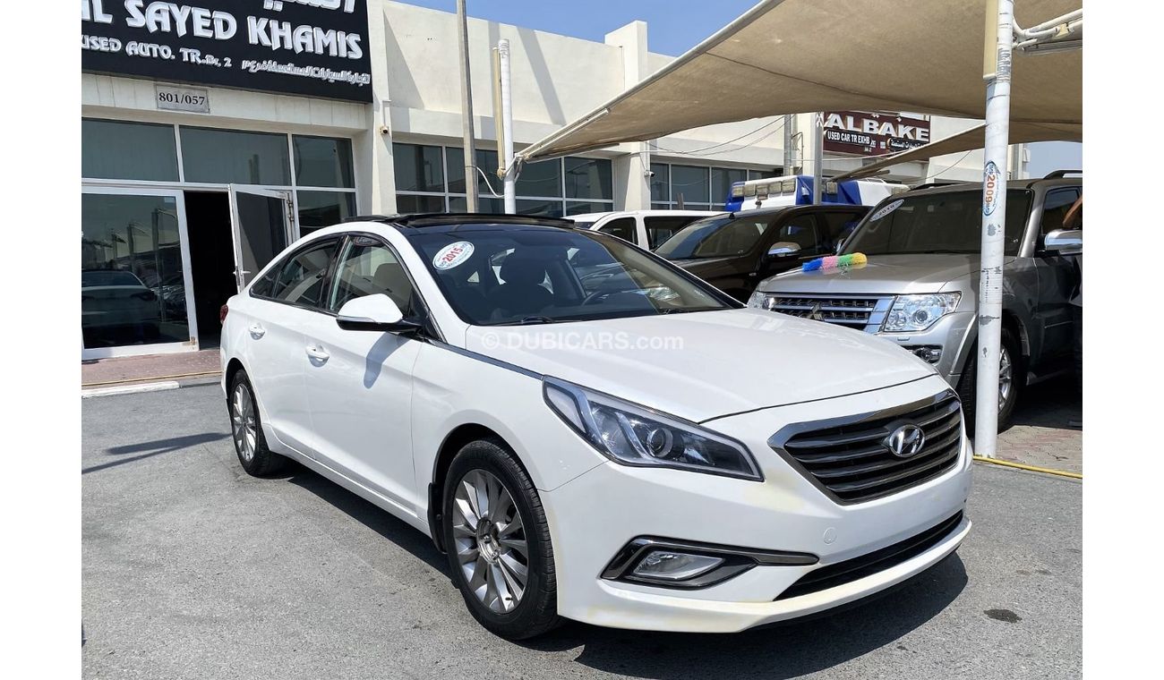 Hyundai Sonata GLS ACCIDENTS FREE - GCC - PERFECT CONDITION INSIDE OUT - PANORAMIC SUNROOF