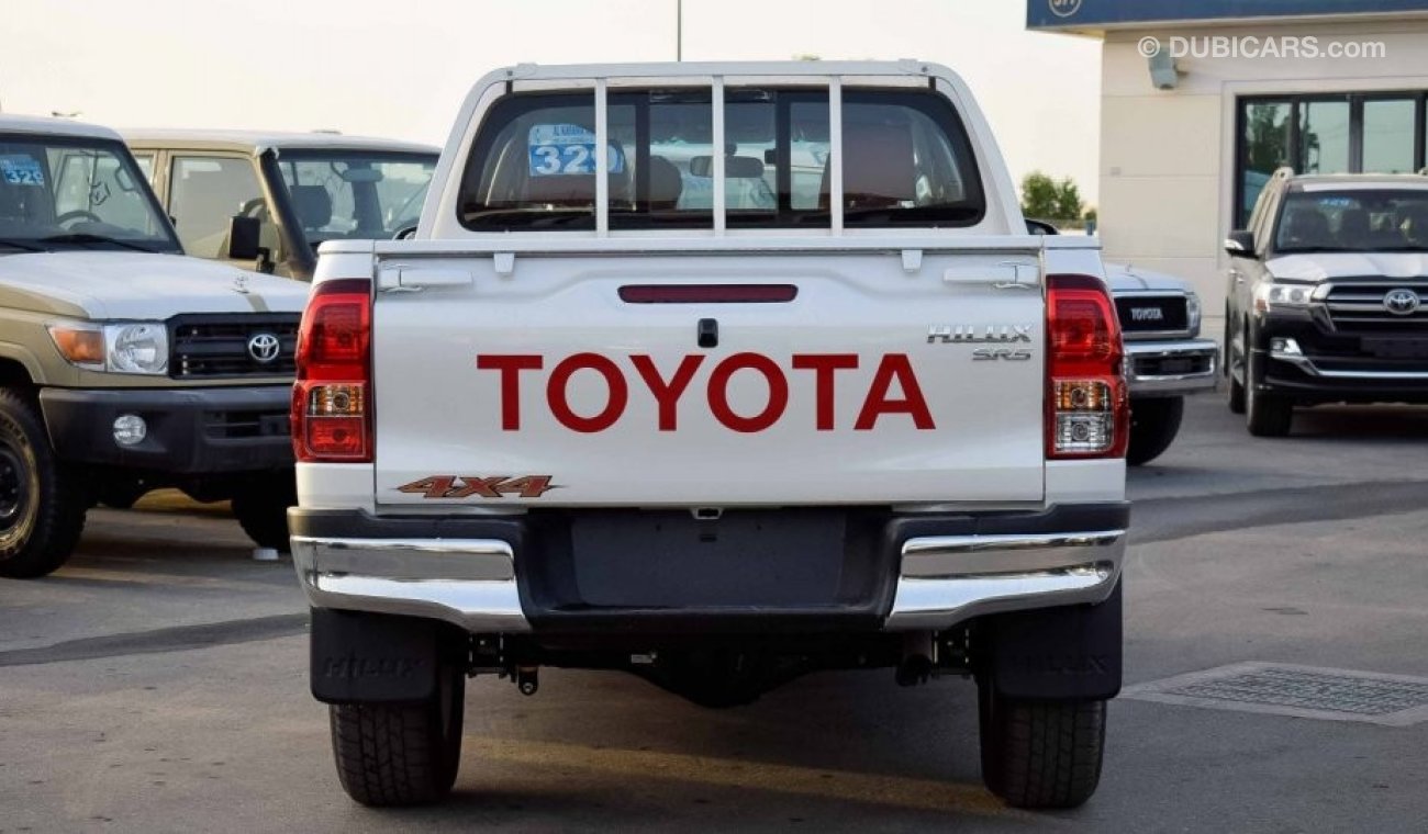 تويوتا هيلوكس Toyota Hilux SR5 4x4 2.5L