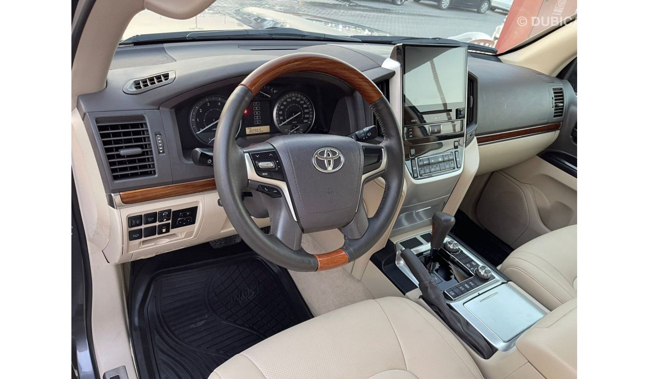 Toyota Land Cruiser 2018 Toyota Land Cruiser GXR (J200), 5dr SUV, 4L 6cyl Petrol, Automatic, Four Wheel Drive. Clean Car