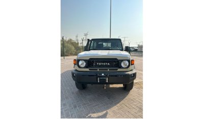 تويوتا لاند كروزر بيك آب Toyota Land Cruiser Pickup LC79 Double Cabin Petrol 4.0 Model 2024