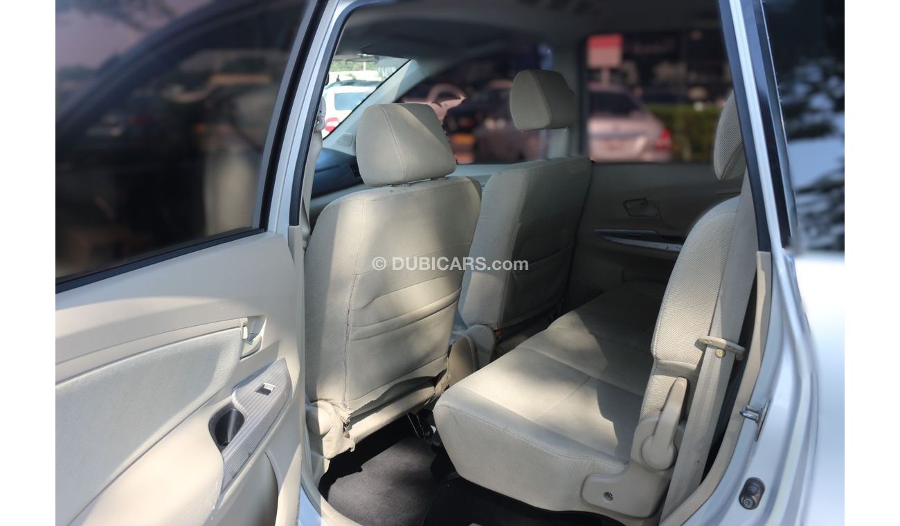 Toyota Avanza SE 1.5L TOYOTA AVANZA SE 2015 FULL AUTOMATIC GCC 7 SEATS