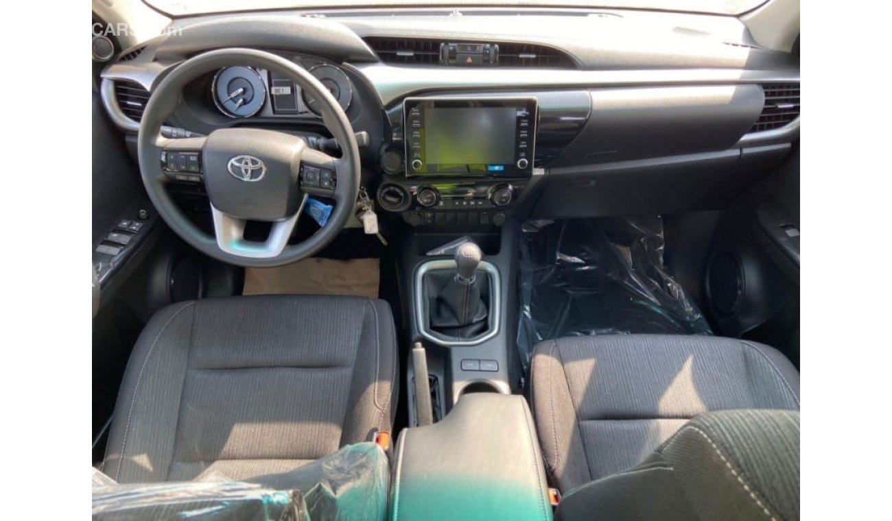 Toyota Hilux FULL OPTION WITH REAR A/C