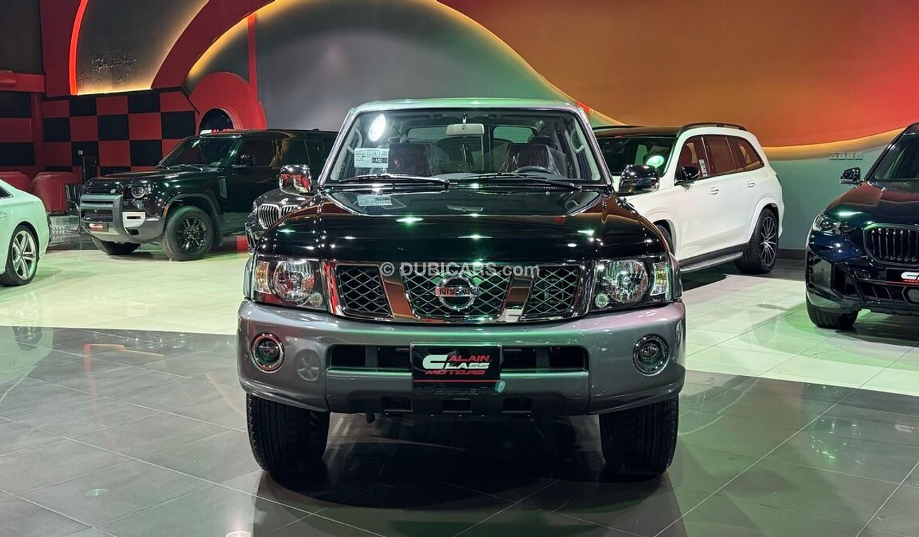 نيسان باترول سوبر سفاري Nissan Patrol Super Safari 4800 VTC AL Ostoura Edition 2024 - GCC - Under Warranty