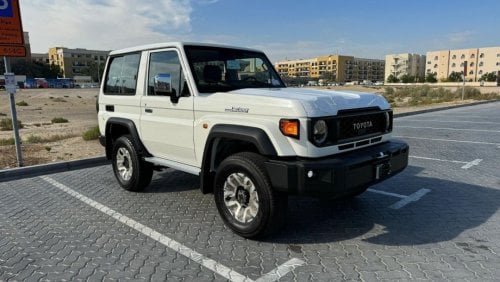 Toyota Land Cruiser Hard Top 2.8 DSL AUTO /// LOCAL UAE OR EXPORT = OK