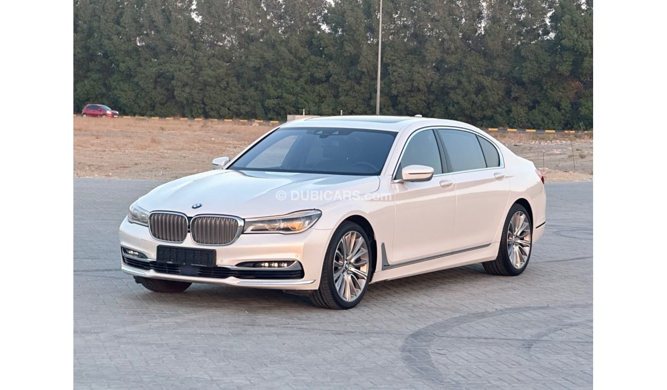 BMW 740Li Exclusive 3.0L (335 HP) MODEL 2016 GCC CAR PERFECT CONDITION FULL OPTION PANORAMIC ROOF LEATHER SEAT