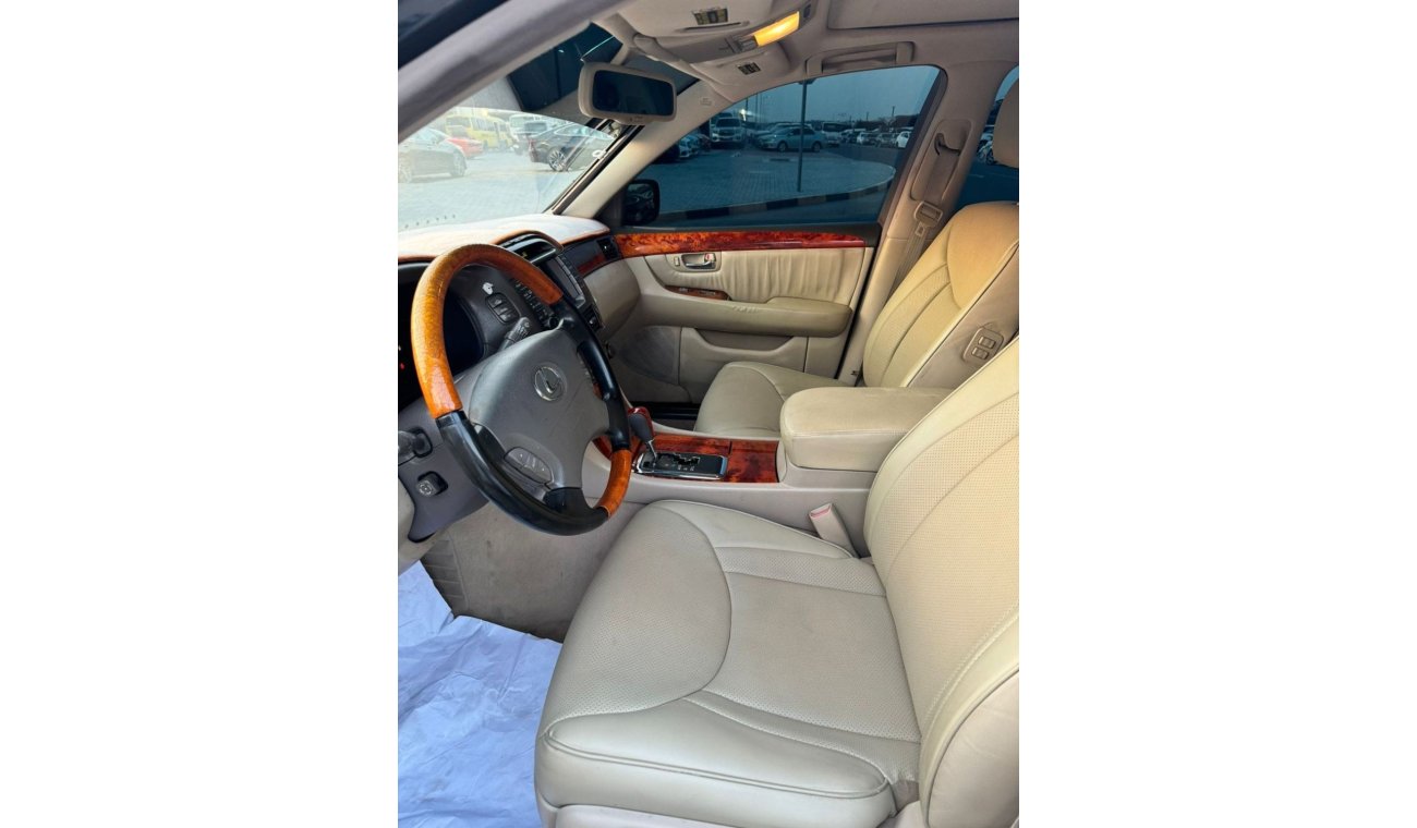 Lexus LS 430 very good condition inside and outside