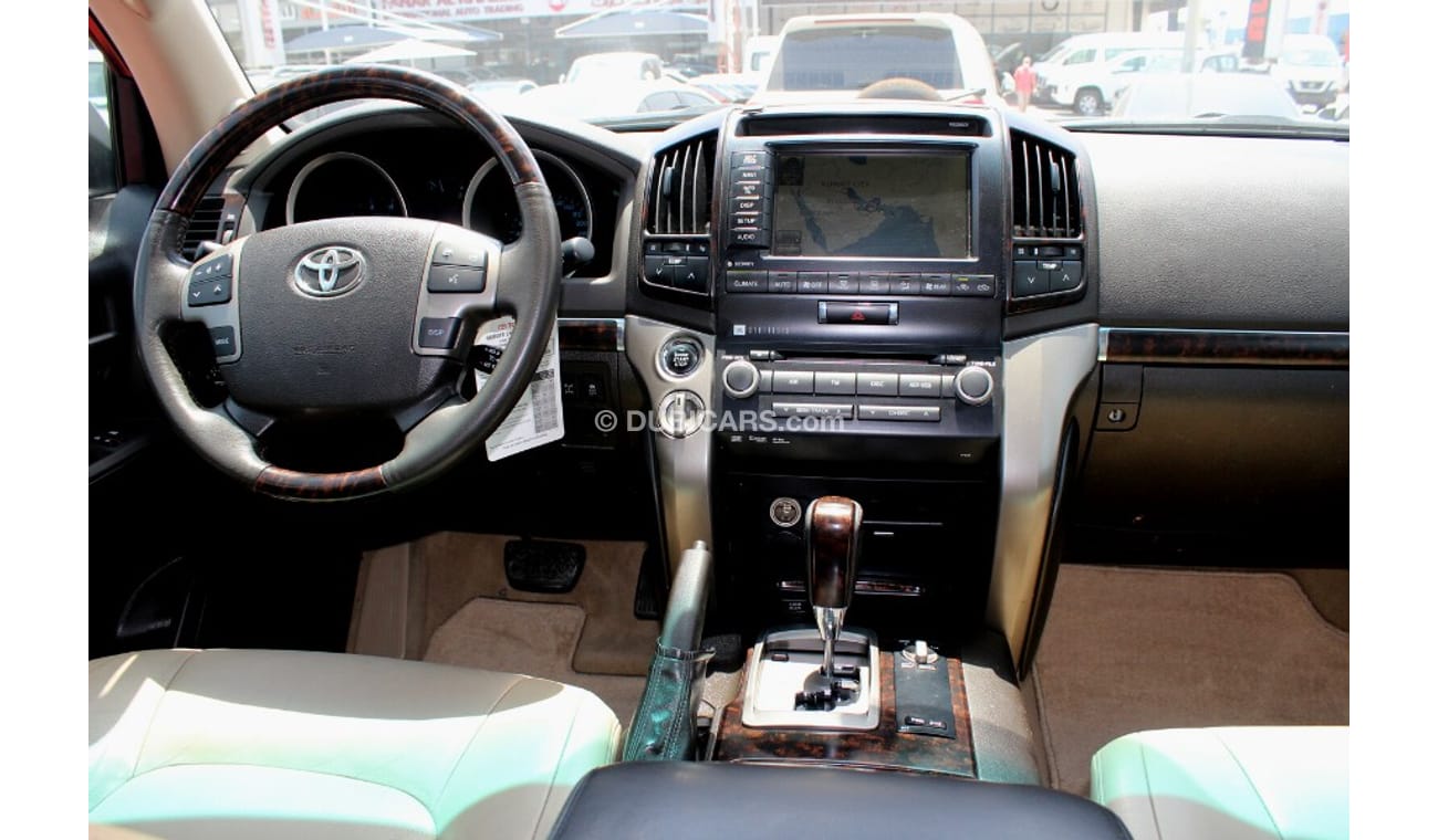 Toyota Land Cruiser (2011) VXR V8 5.7,GCC