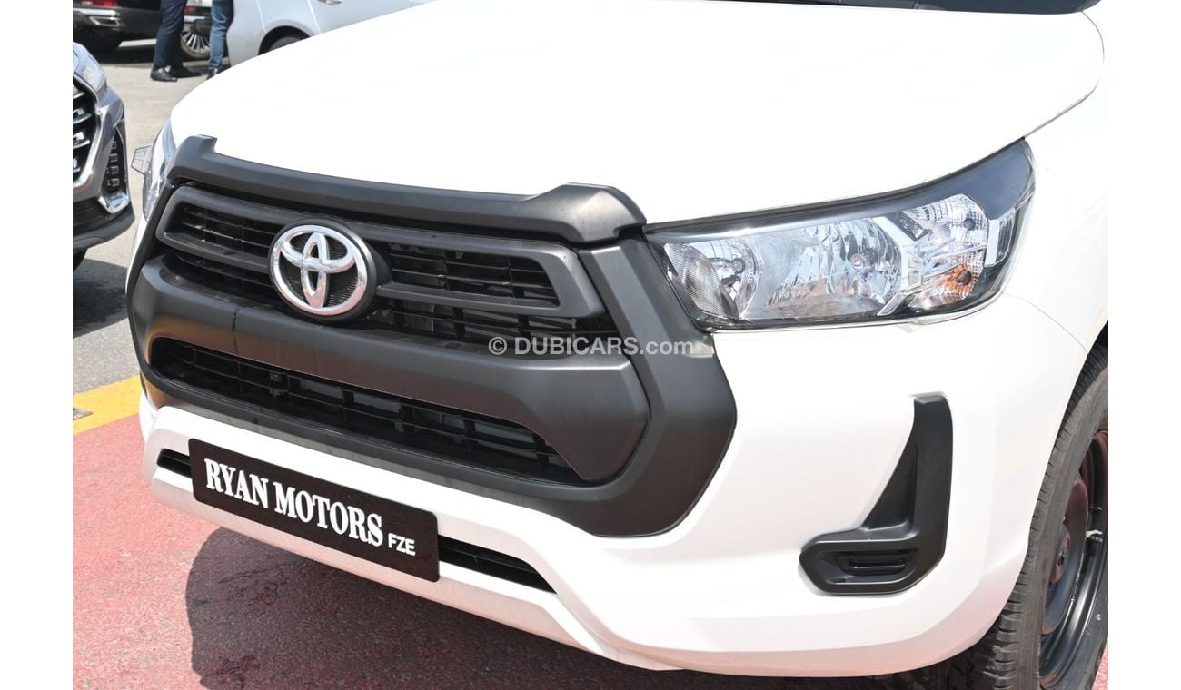 تويوتا هيلوكس Toyota Hilux 2.4L Diesel Manual, 4WD Color White Model 2023