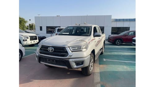 تويوتا هيلوكس 2.7 engine petrol  // 4x4 // full option // Saudi spec // model 2024