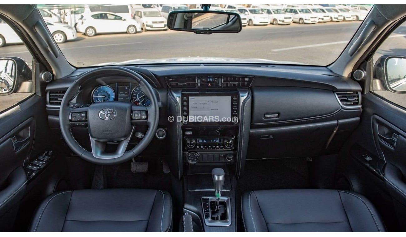 تويوتا فورتونر Toyota Fortuner 2.8L Diesel Full Option 4x4 2024