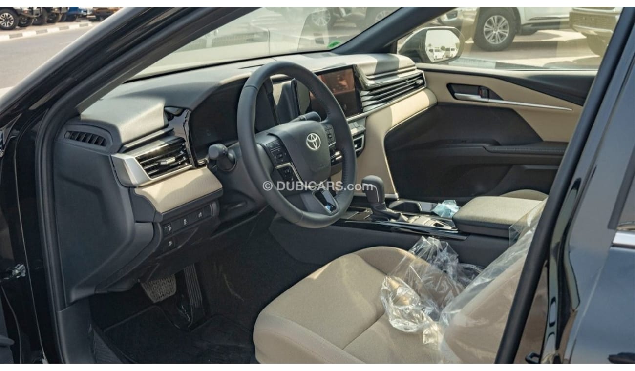 Toyota Camry 2025 Toyota Camry LE facelift 2.5L Petrol AT with Sunroof - GCC (Export price)