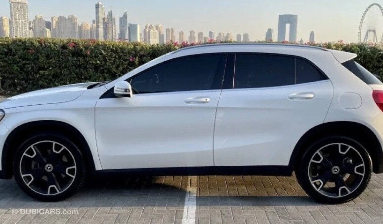 مرسيدس بنز GLA 250