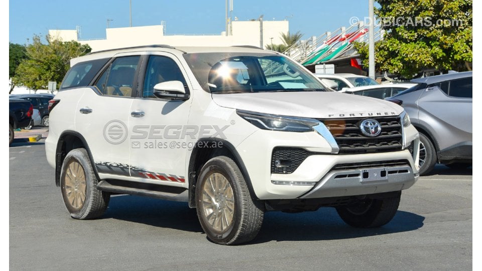 Toyota Fortuner  2022YM 2 8 DSL 4WD A T Different colors 