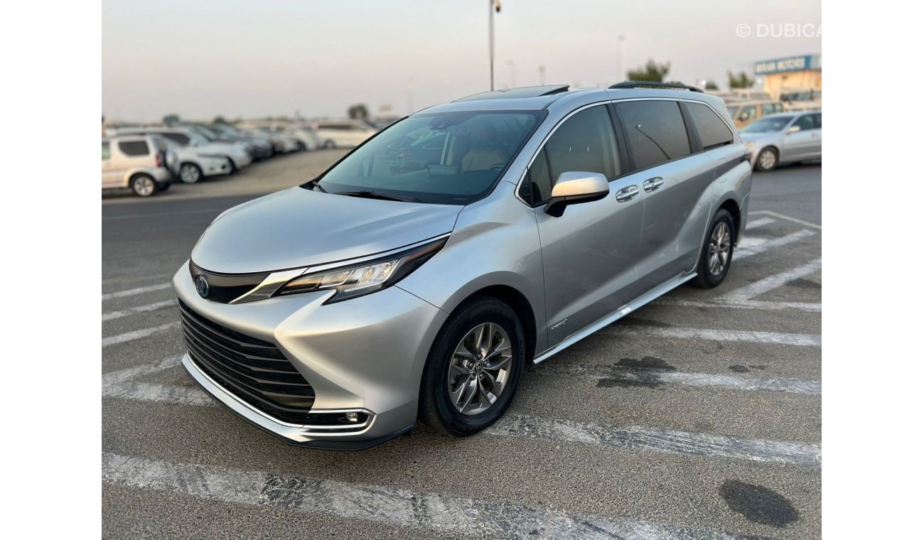 Toyota Sienna 2021 Toyota Sienna, Xle Hybrid + Sunroof + Leather & Electric Seats + Push Start + Doors Open Close 