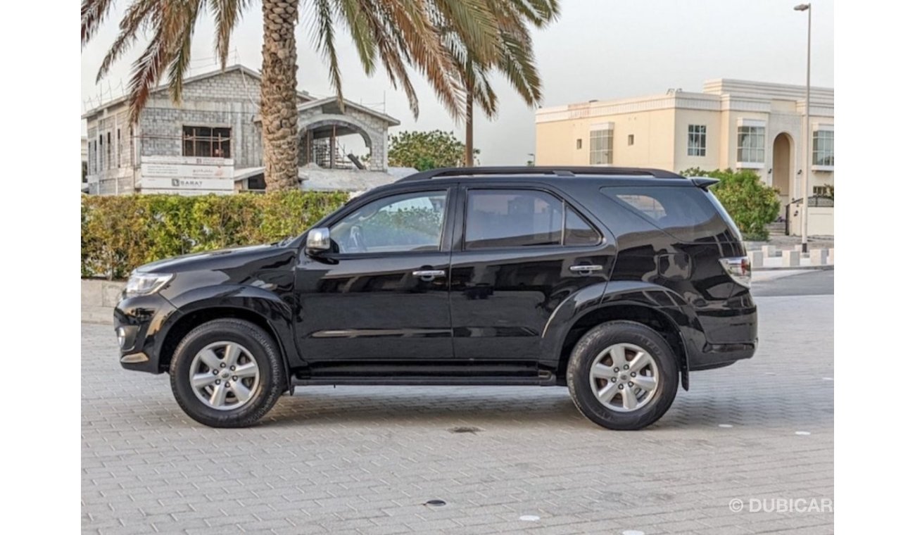 تويوتا فورتونر Toyota fortuner 2009 facelift 2015 GCC In Excellent Condition Gasoline left hand drive