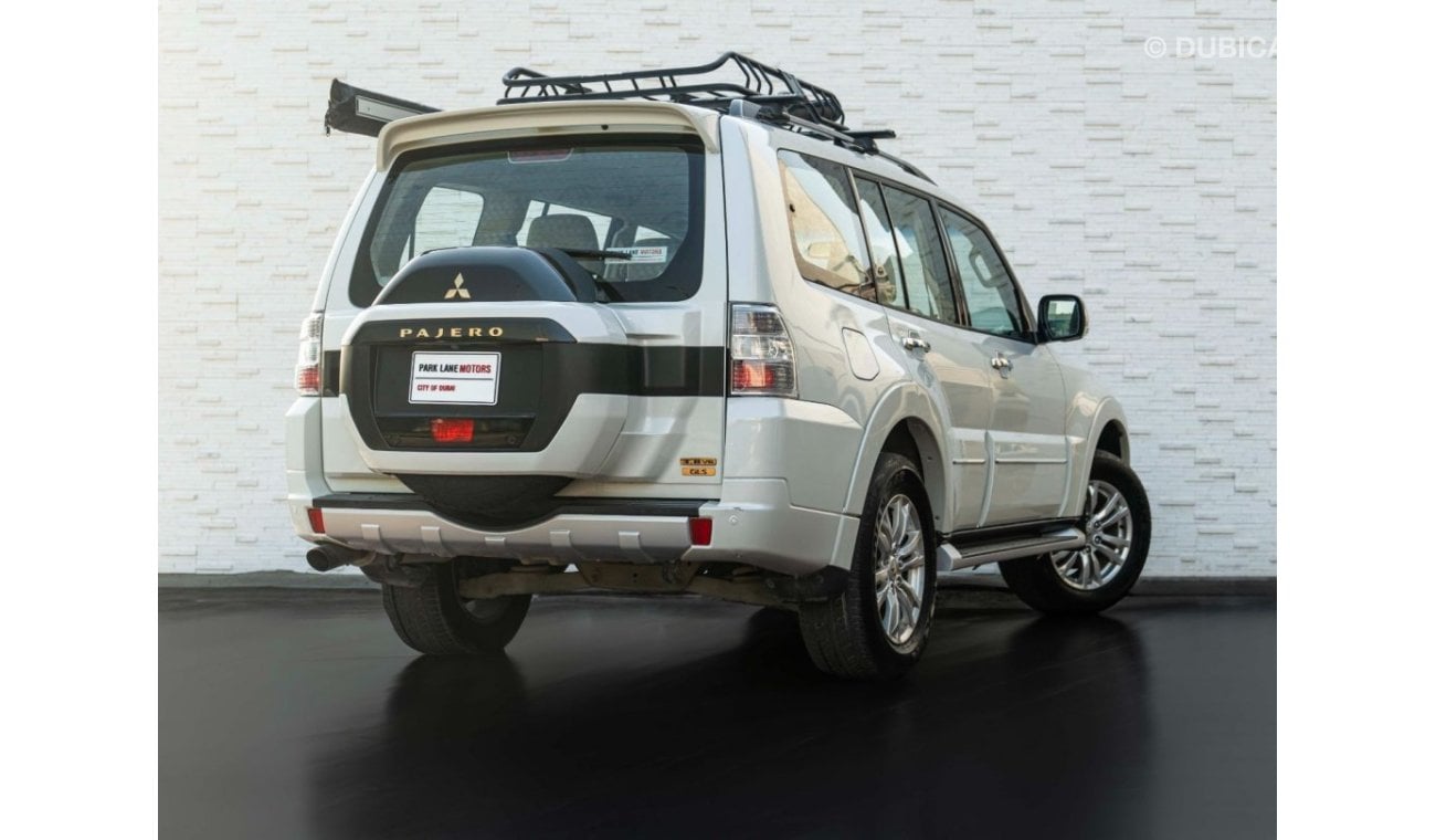 Mitsubishi Pajero AED 1,415 PM • 3.8L PAJERO GLS TOP • ONLY 60,000 KMS • GOLD EMBLEM PACKAGE WITH RHINO ROOF-RACK