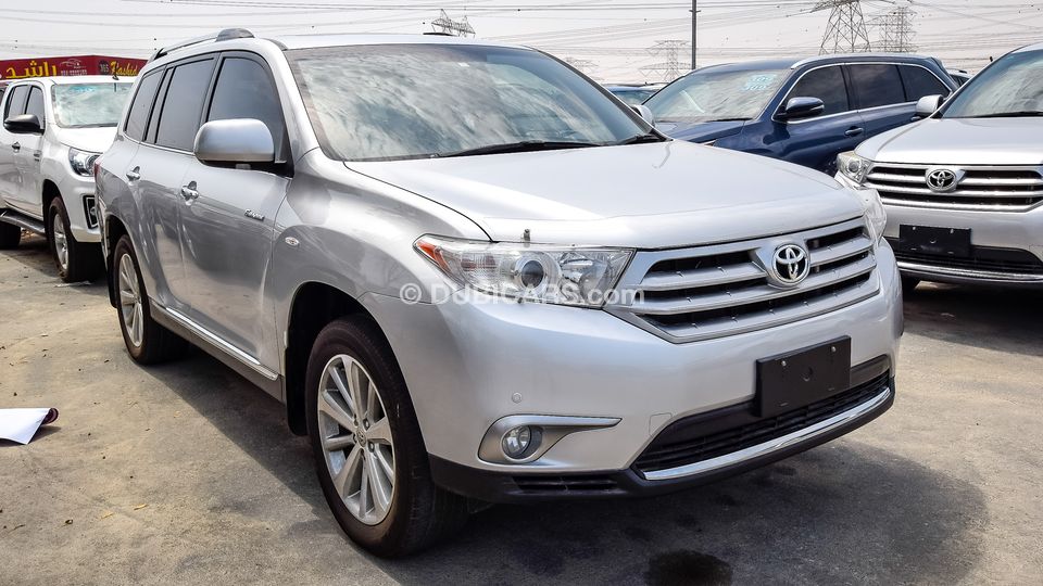 Toyota Kluger V6 AWD Grande for sale. Grey/Silver, 2013