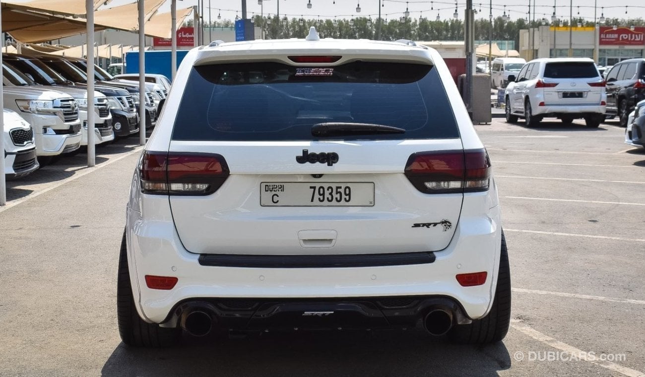 Jeep Grand Cherokee SRT