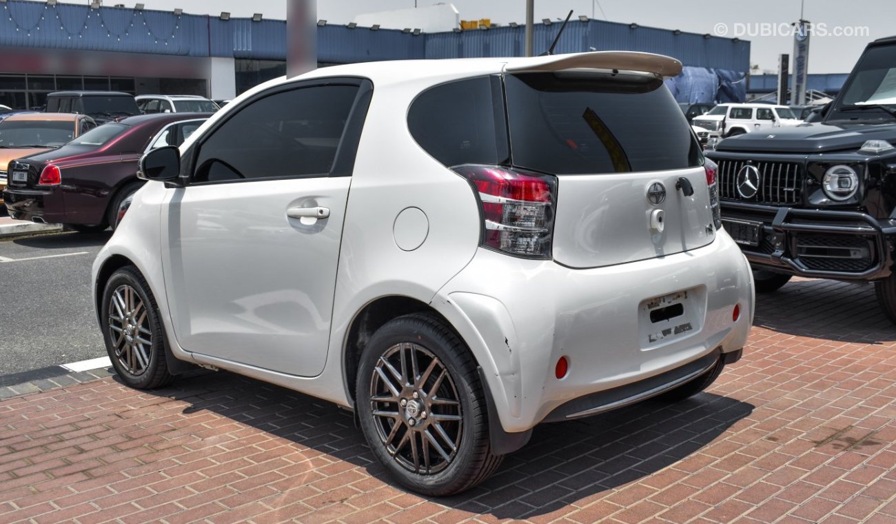 Scion iQ