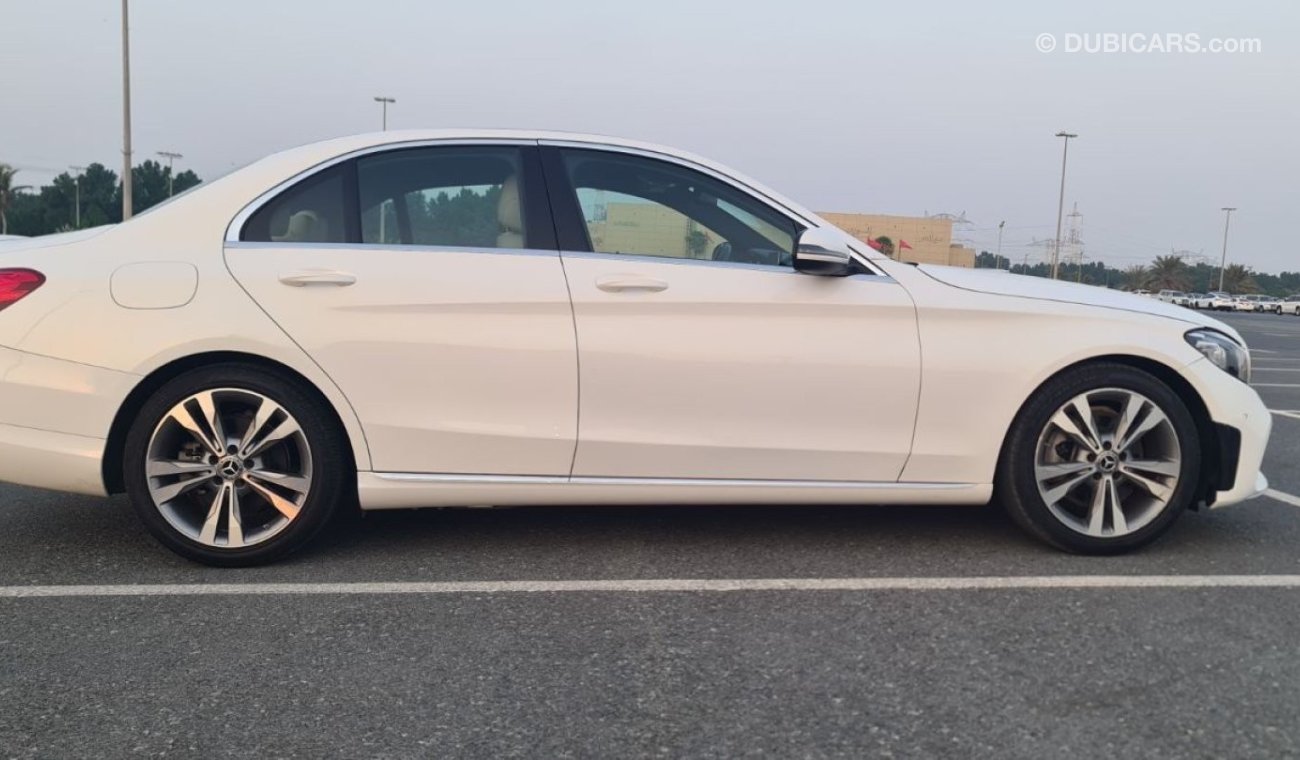 Mercedes-Benz C 300 Luxury